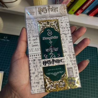HP magic Metal Bookmark With Hogwards Charm